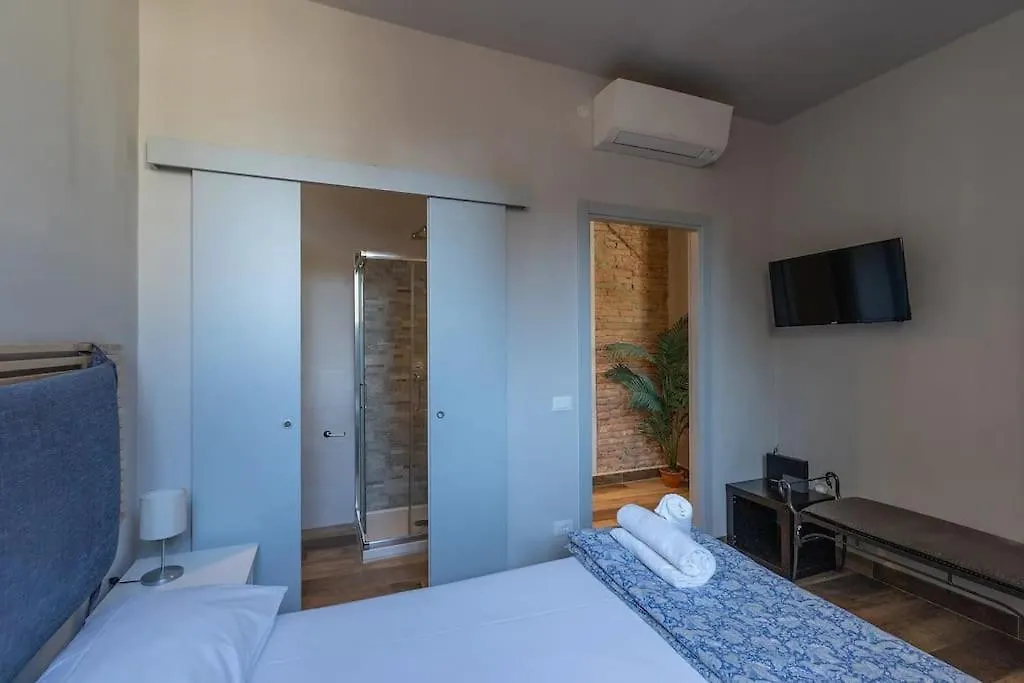 Brunelleschi Suite فلورنس شقة